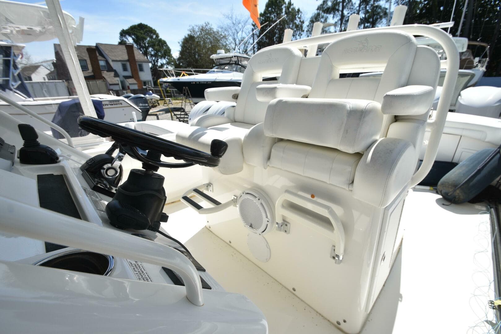 2018 Regulator 34 SS — photo 22