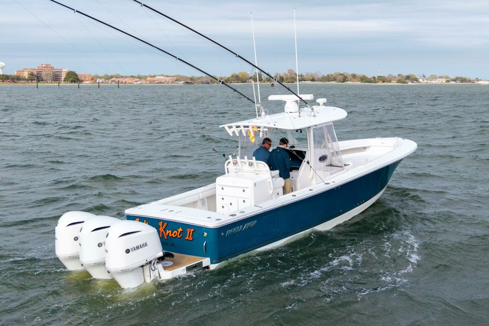 2018 Regulator 34 SS — photo 5