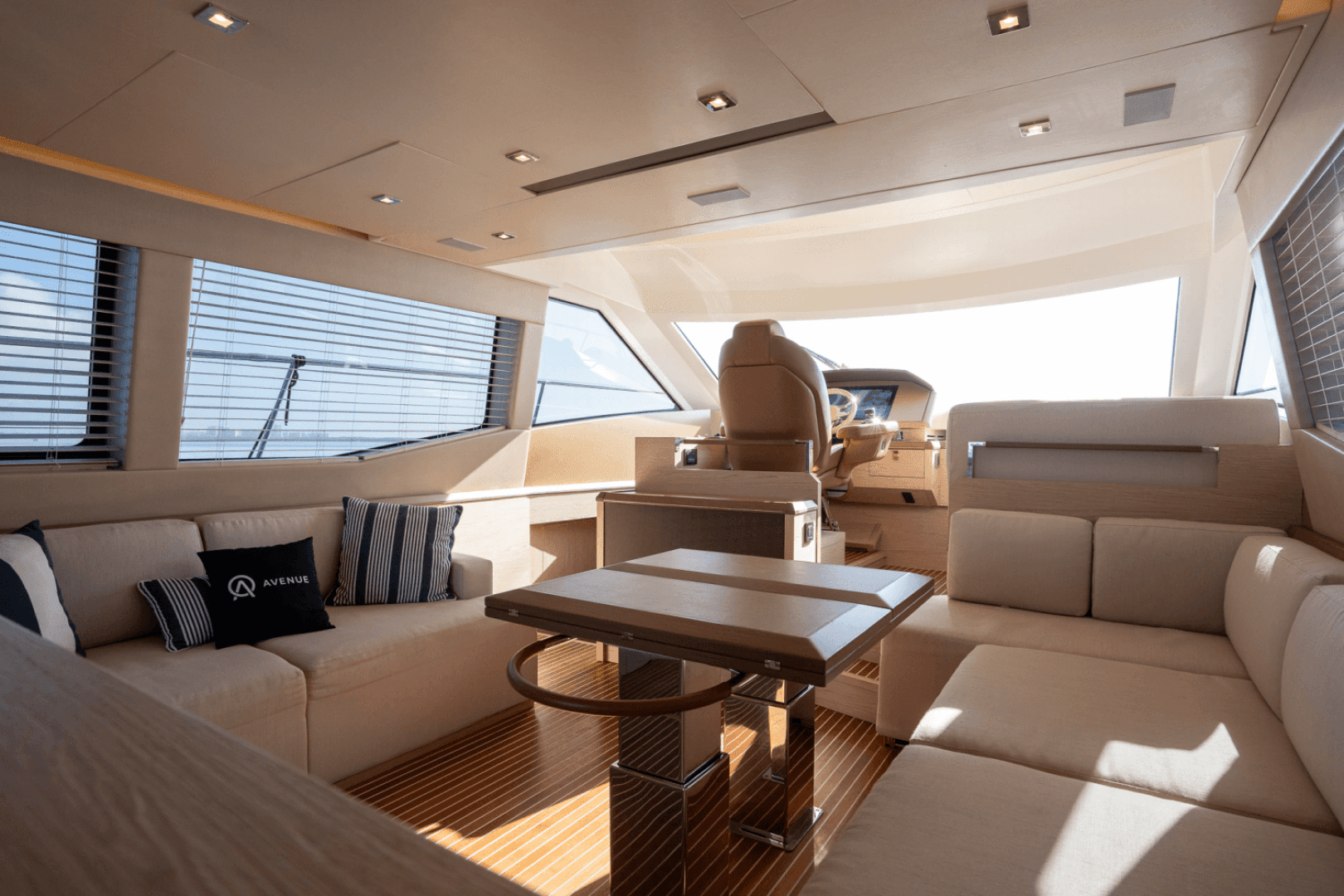 2019 Monte Carlo Yachts Mc 6 — photo 40