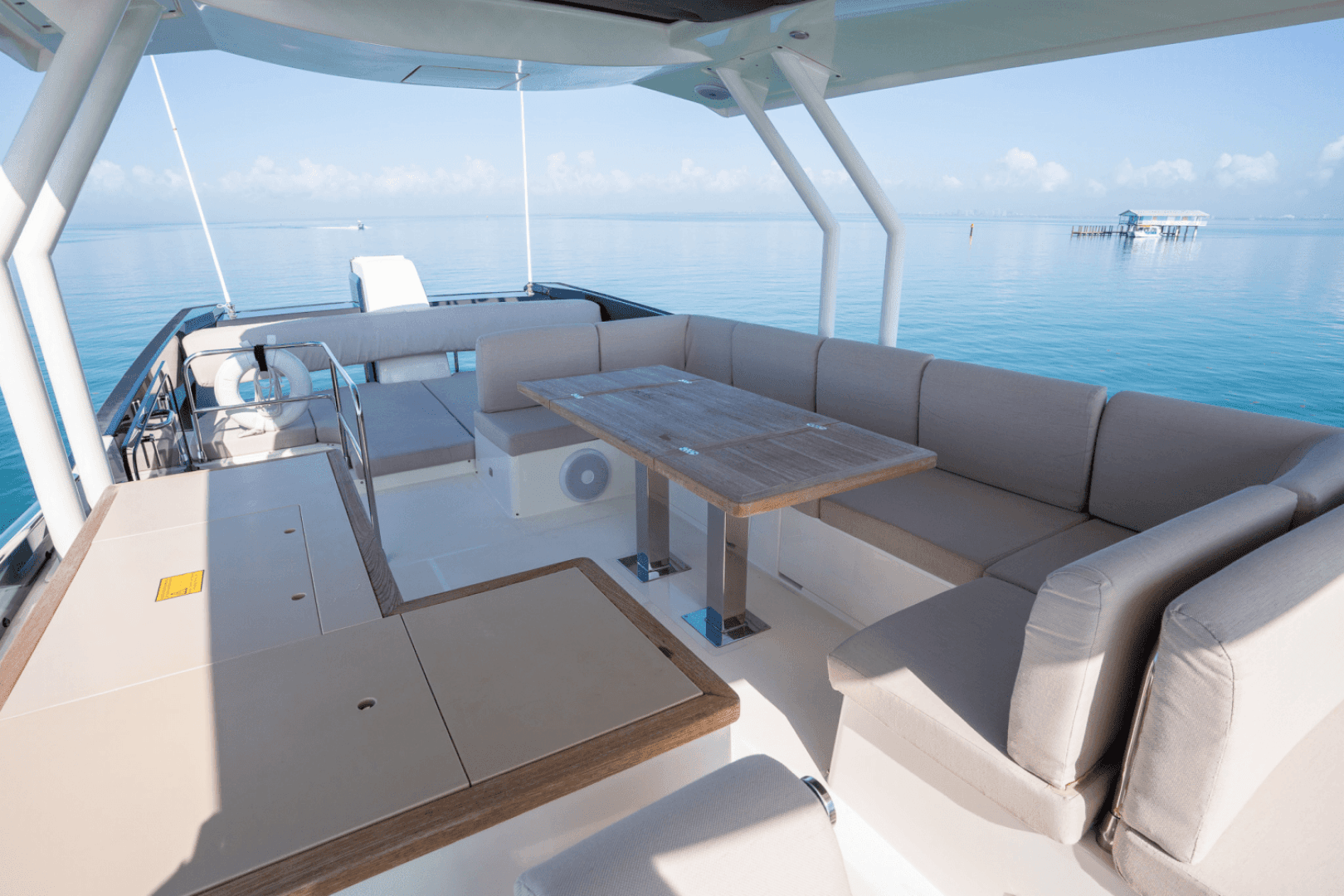 2019 Monte Carlo Yachts Mc 6 — photo 14