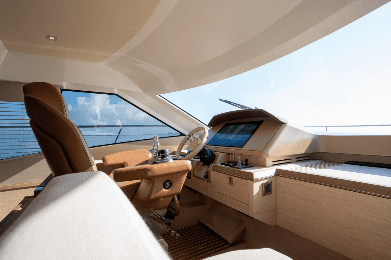2019 Monte Carlo Yachts Mc 6 — photo 36