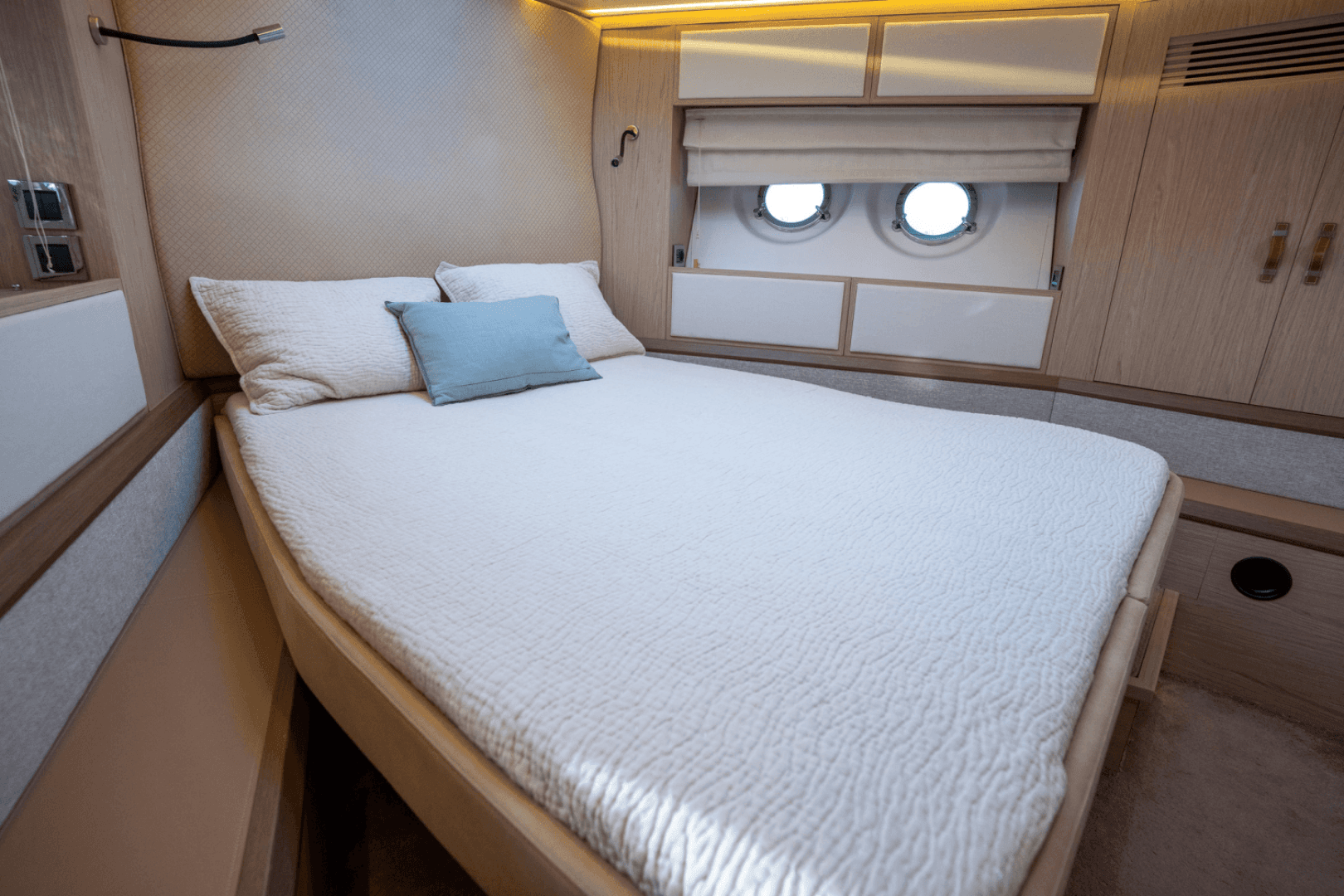 2019 Monte Carlo Yachts Mc 6 — photo 49