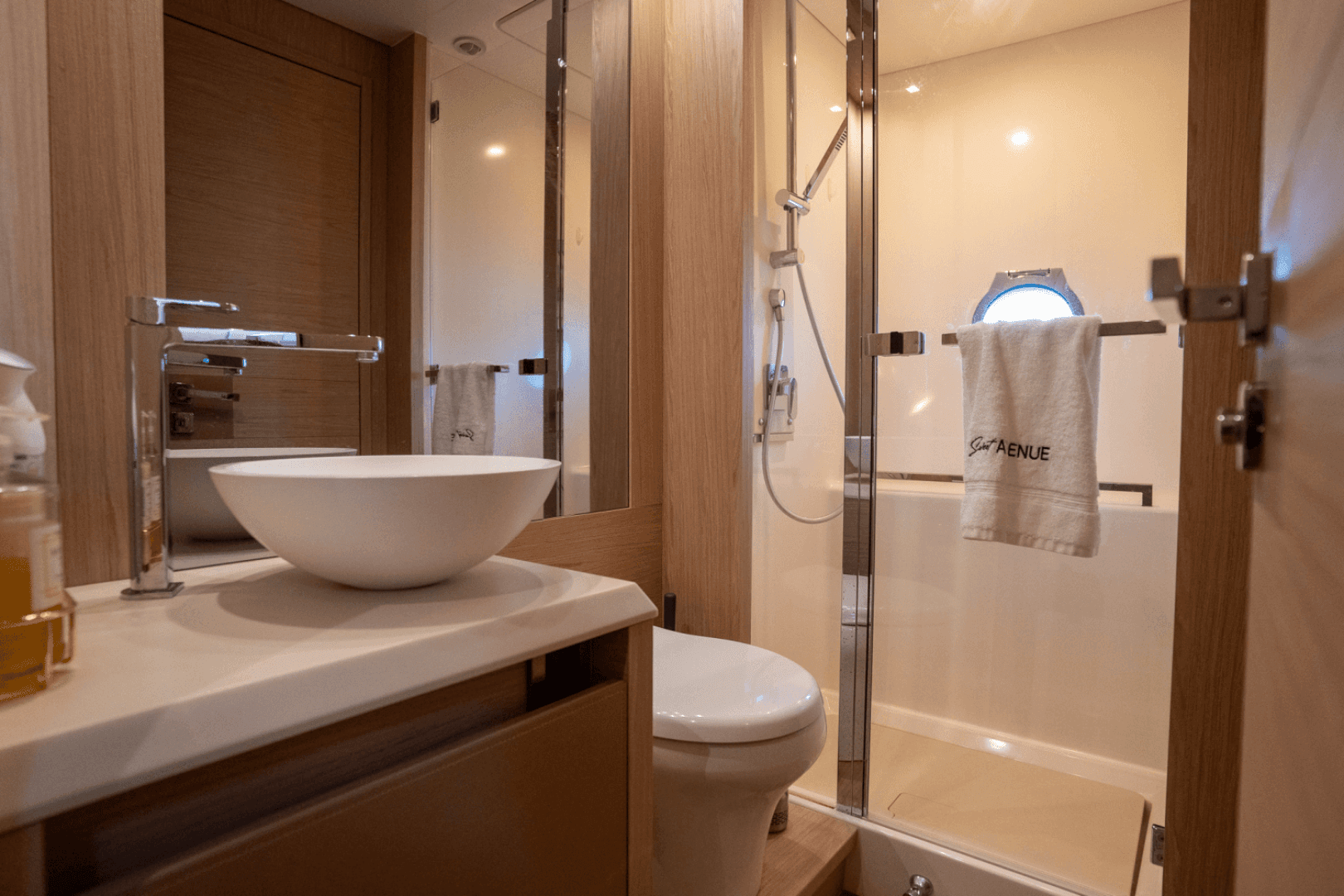 2019 Monte Carlo Yachts Mc 6 — photo 52