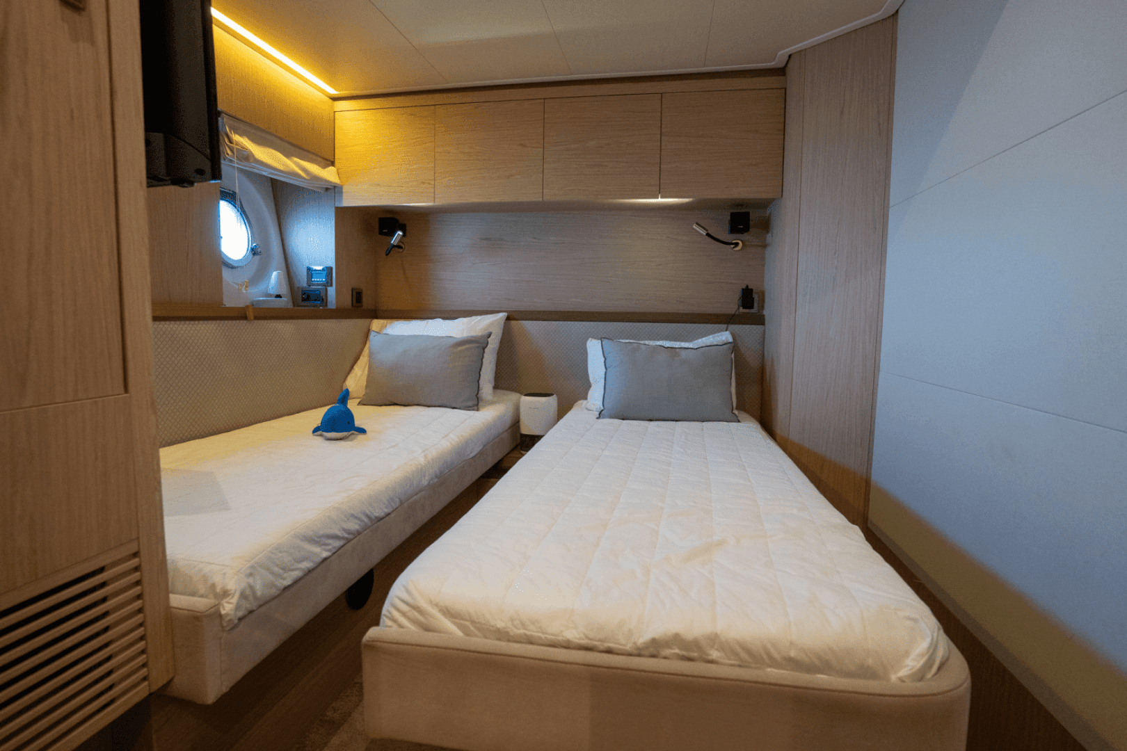 2019 Monte Carlo Yachts Mc 6 — photo 54