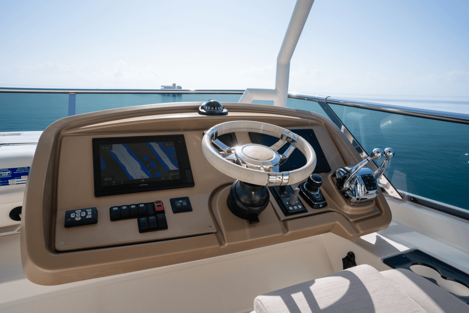 2019 Monte Carlo Yachts Mc 6 — photo 20