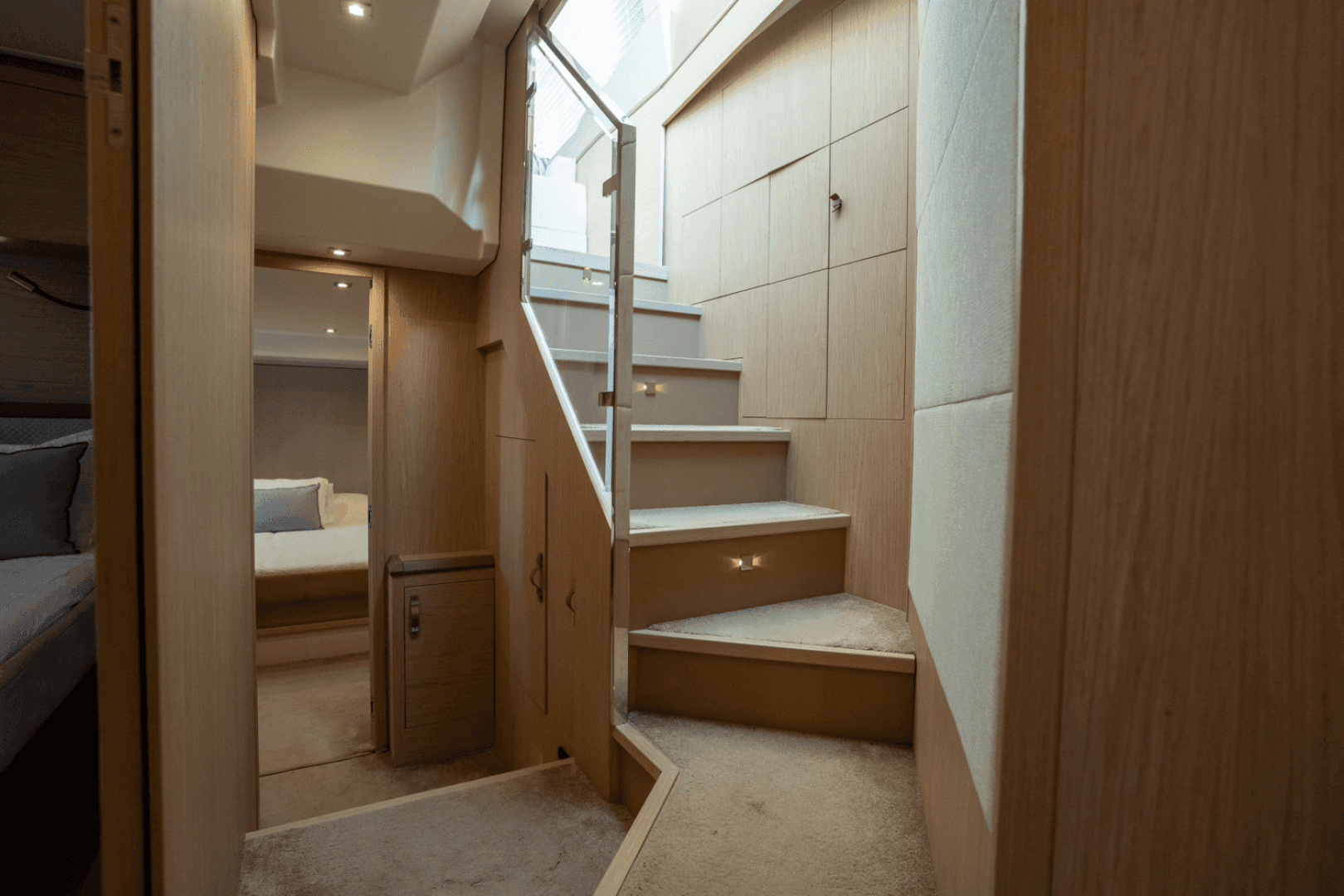 2019 Monte Carlo Yachts Mc 6 — photo 43