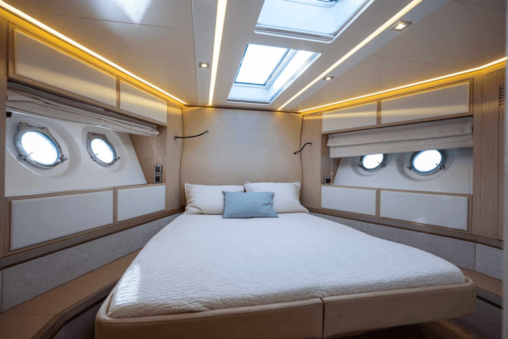 2019 Monte Carlo Yachts Mc 6 — photo 48