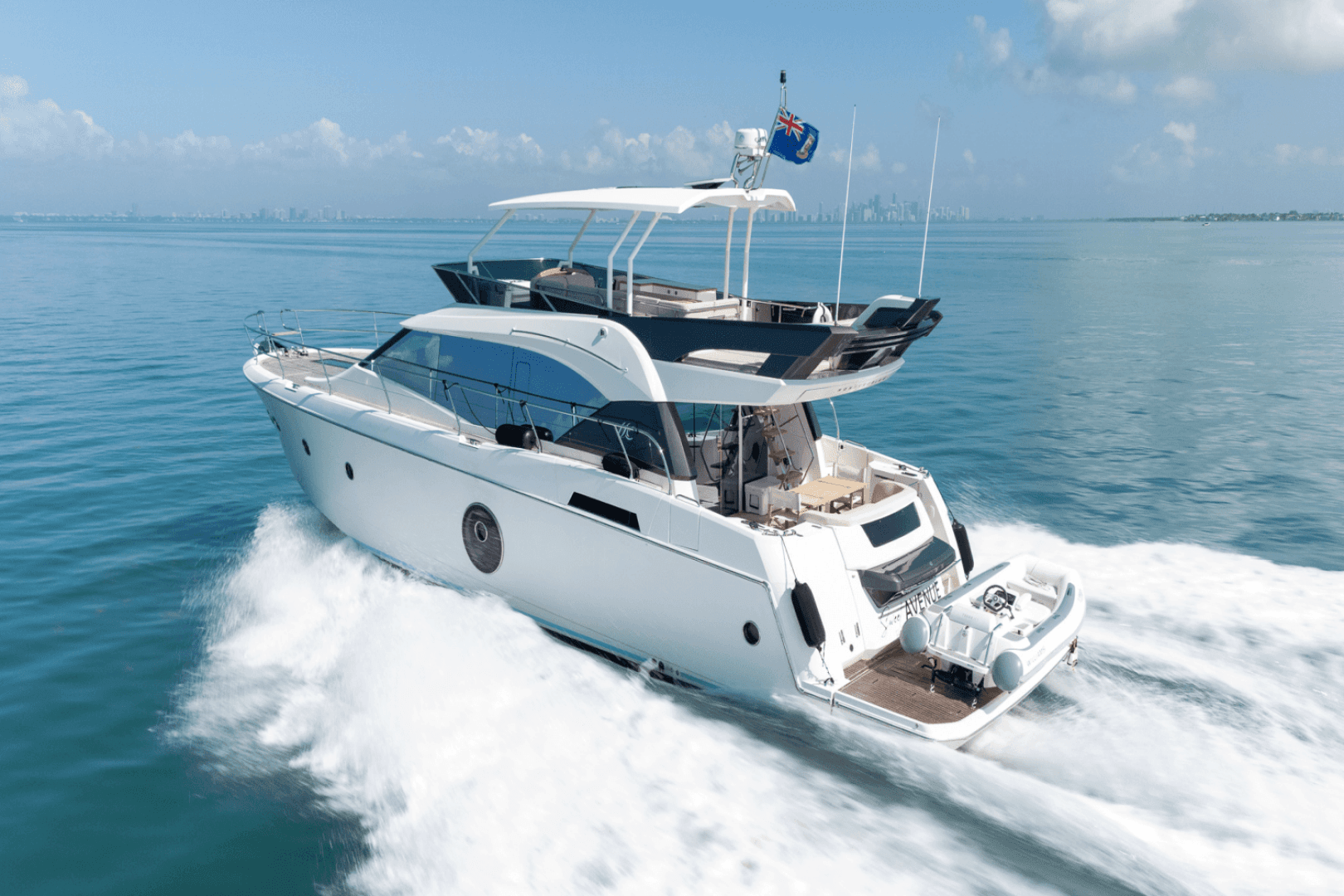 2019 Monte Carlo Yachts Mc 6 — photo 5