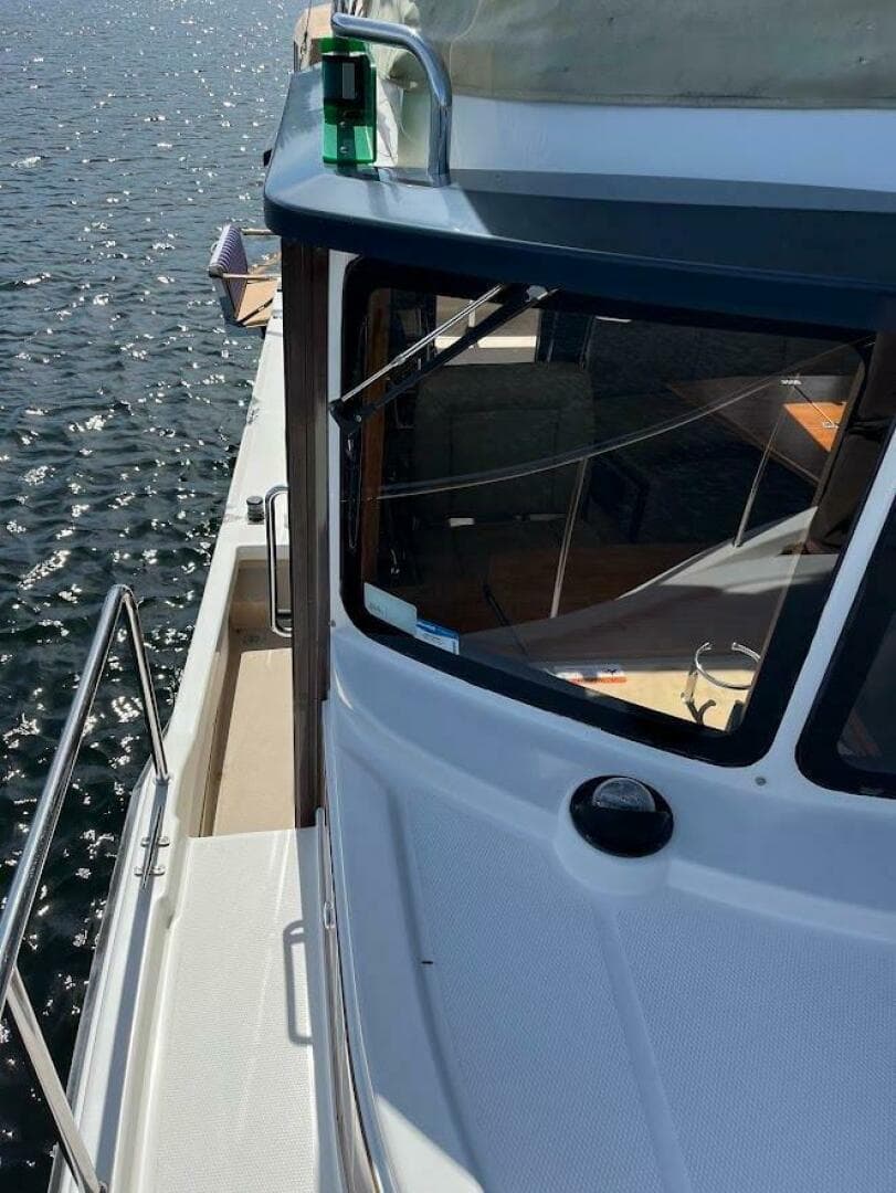 2013 Ranger Tugs R-31 Cb — photo 27