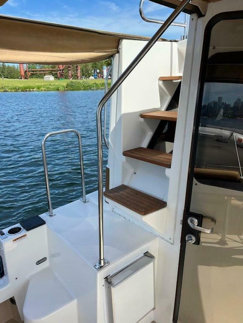 2013 Ranger Tugs R-31 Cb — photo 30