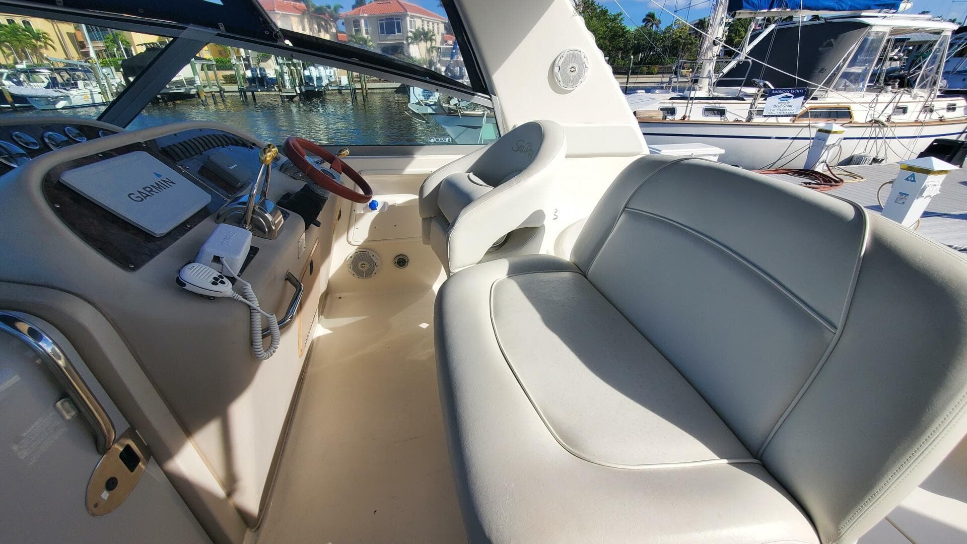 2001 Sea Ray Sundancer — photo 22