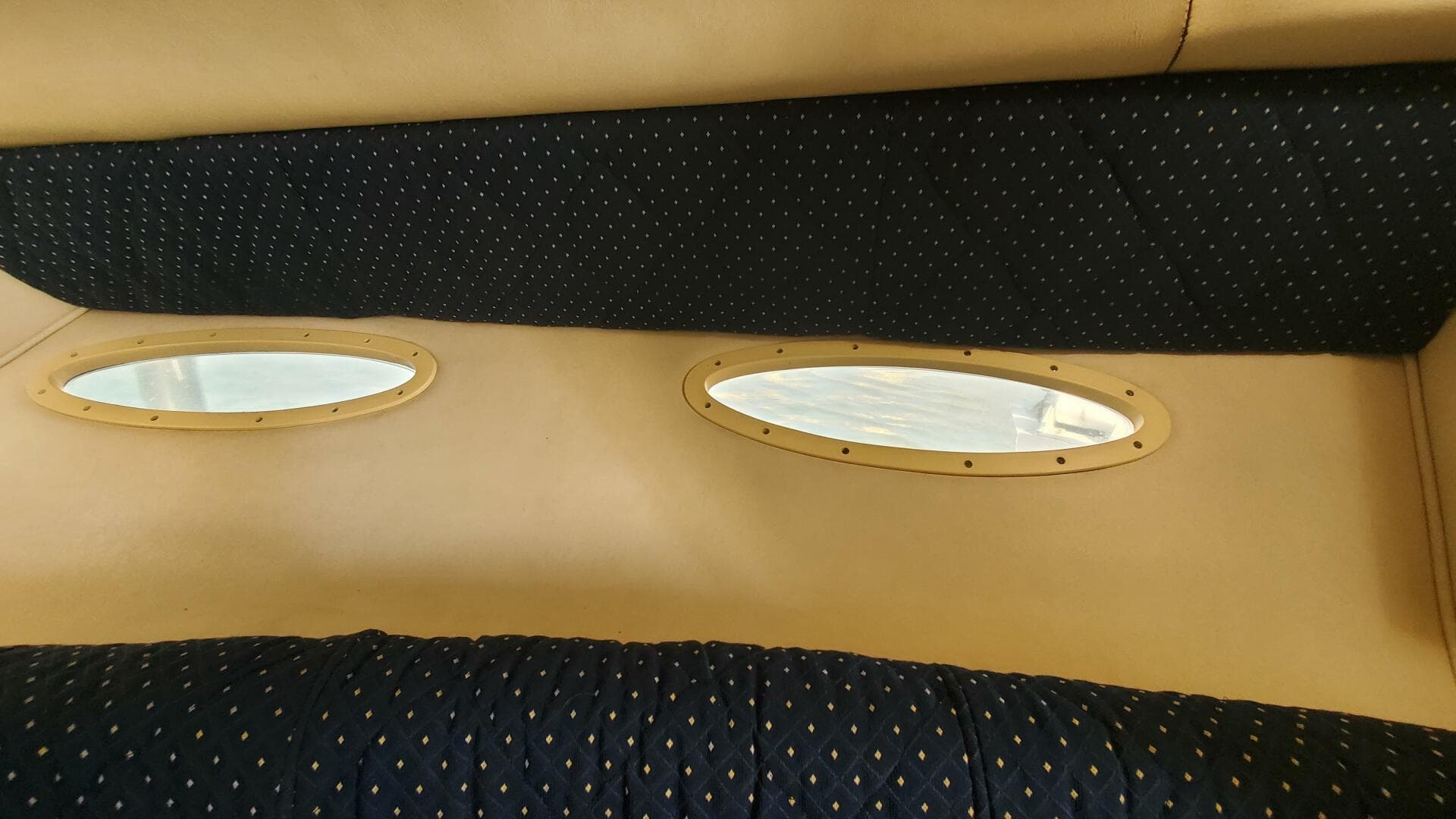 2001 Sea Ray Sundancer — photo 39