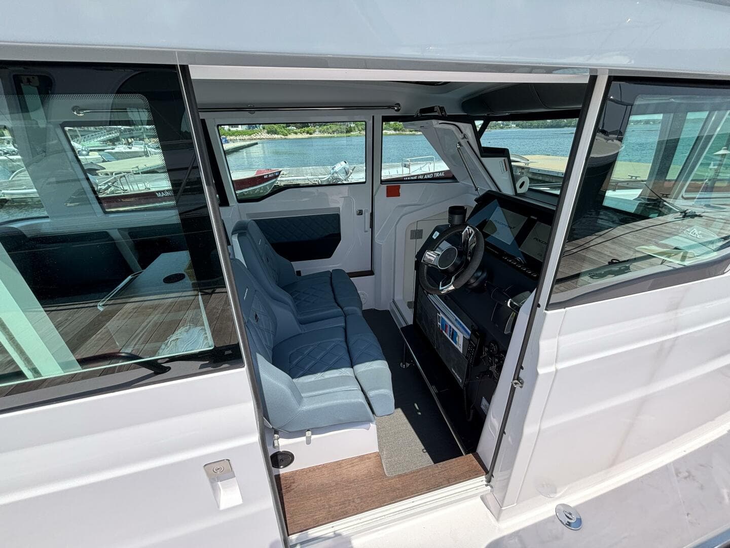 2022 Axopar — photo 9