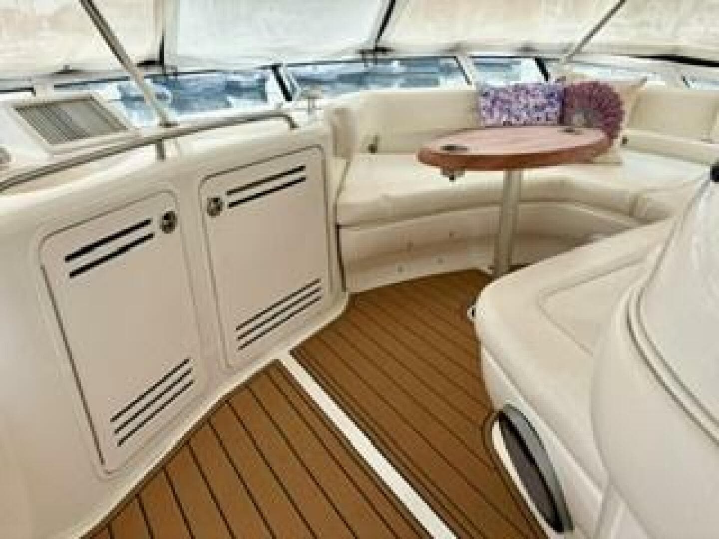 2004 Sea Ray 48 Sedan Bridge — photo 6