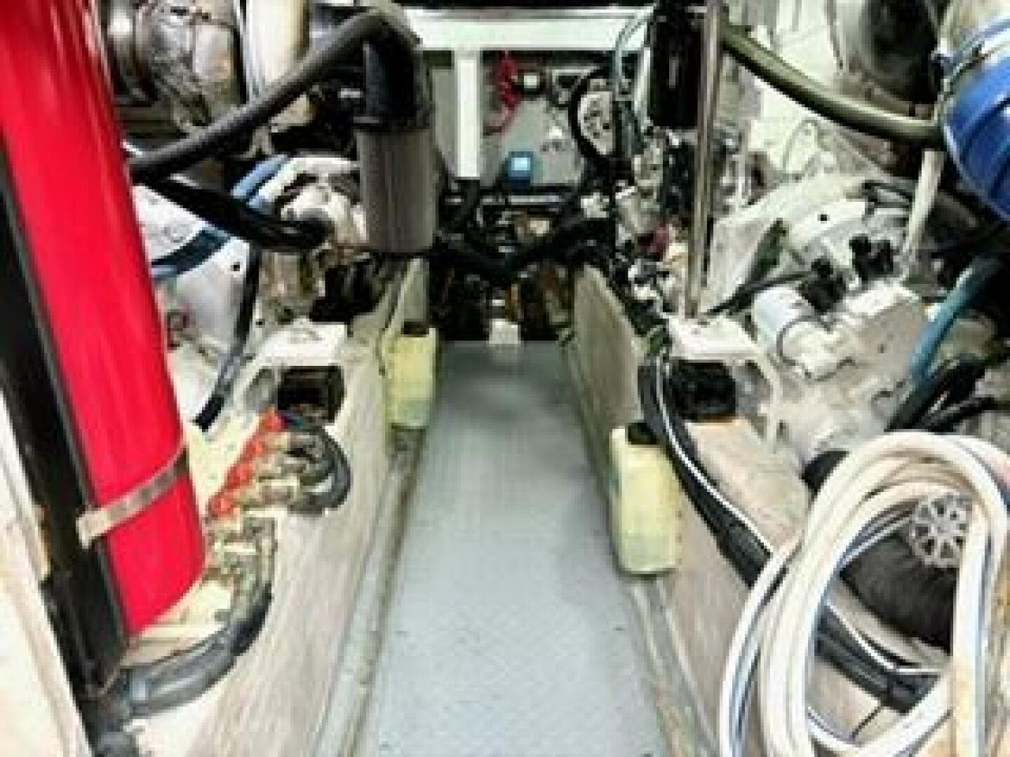 2004 Sea Ray 48 Sedan Bridge — photo 8