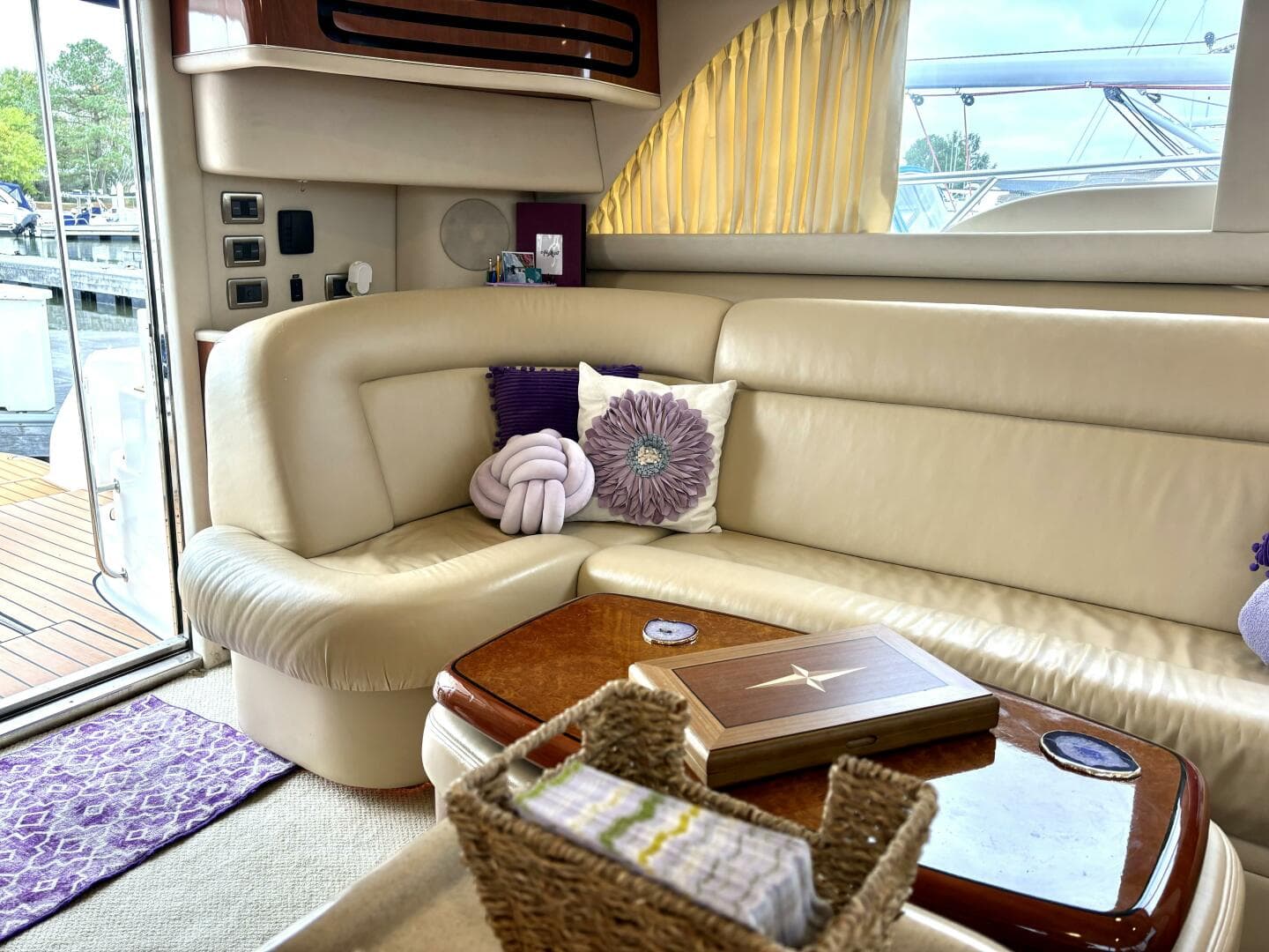 2004 Sea Ray 48 Sedan Bridge — photo 14