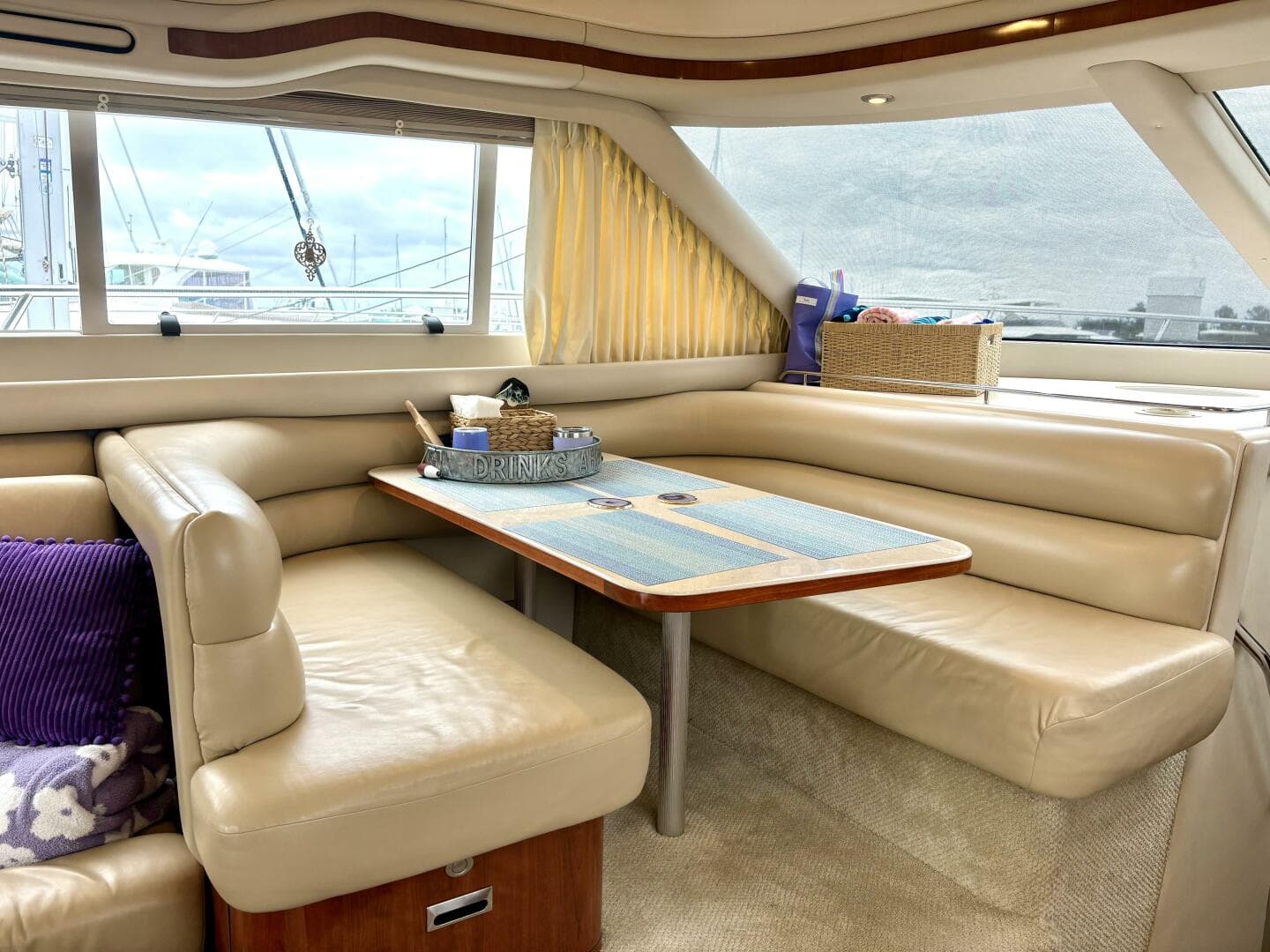 2004 Sea Ray 48 Sedan Bridge — photo 10