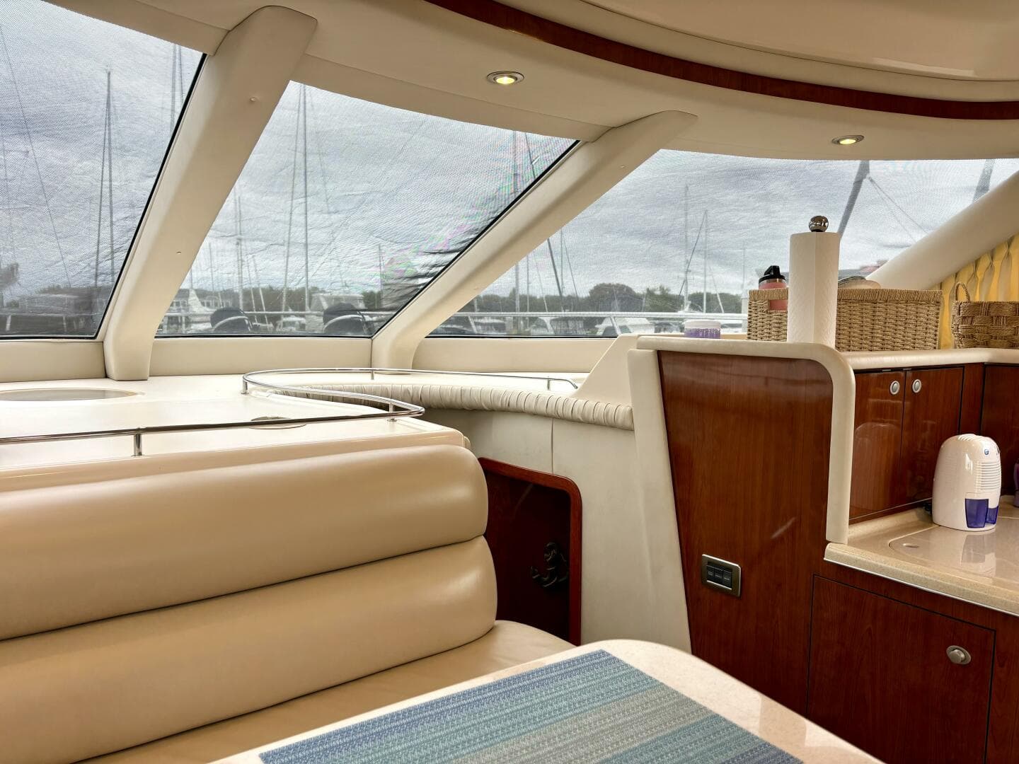 2004 Sea Ray 48 Sedan Bridge — photo 16