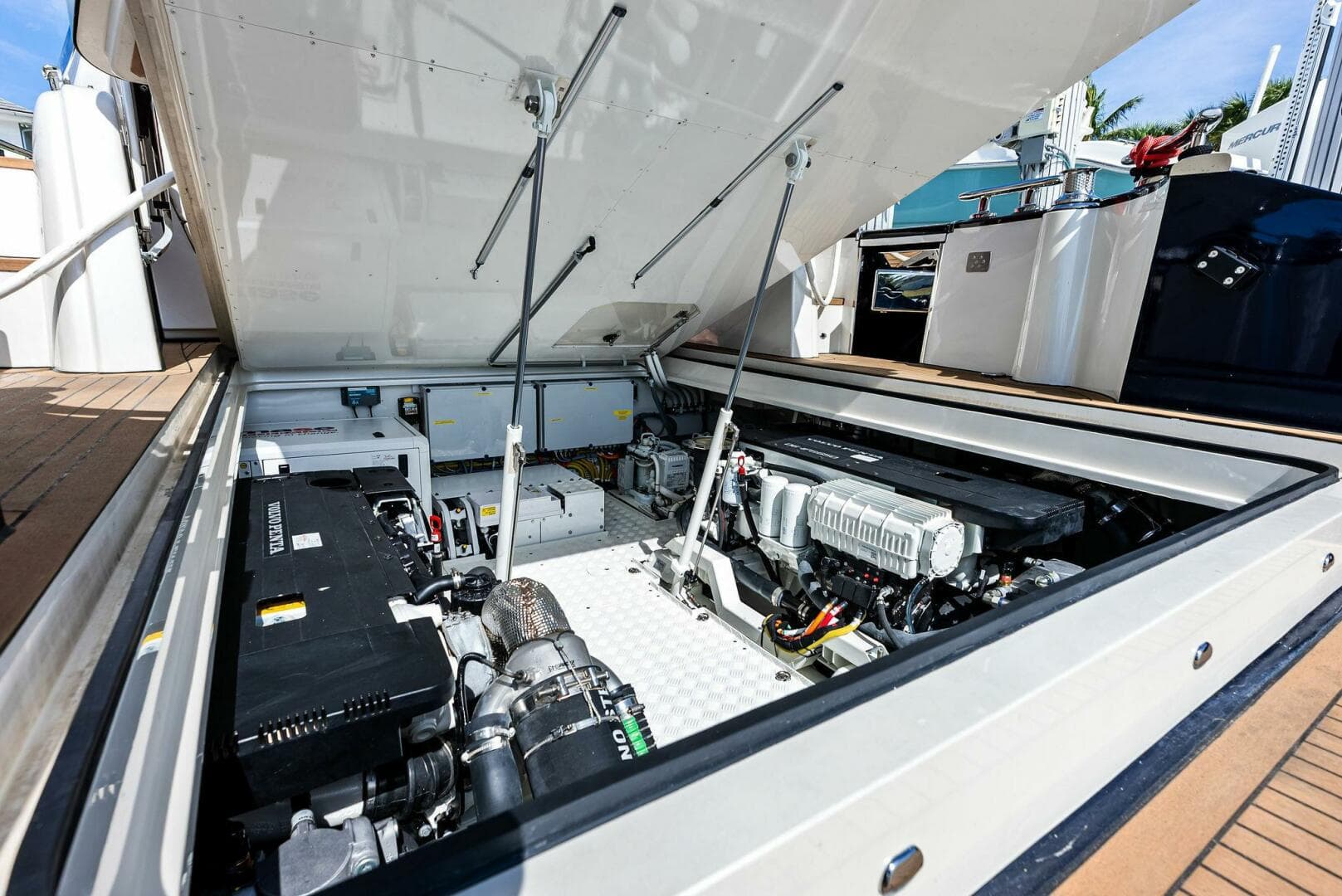 2024 Zeelander Z5 — photo 60