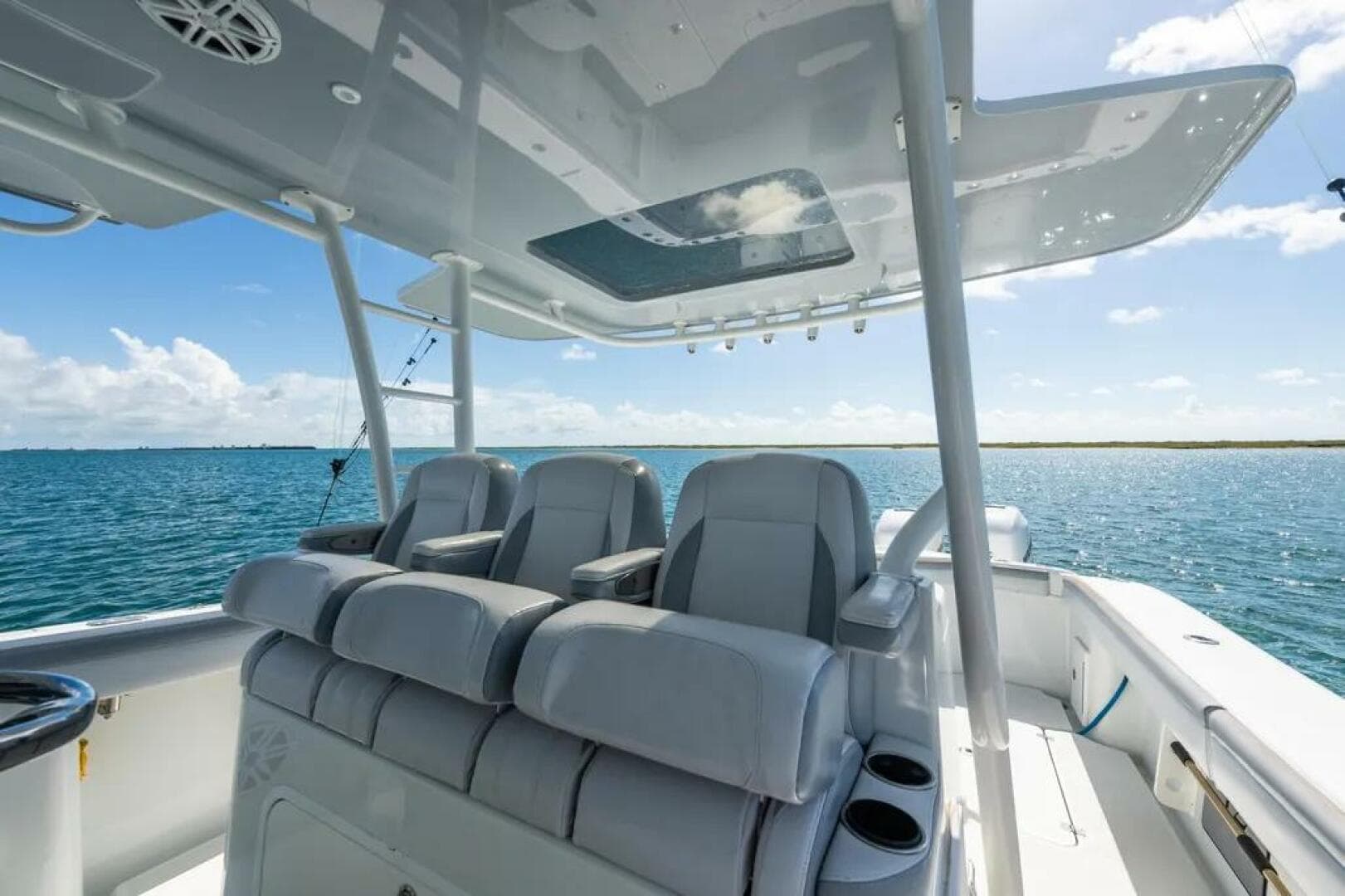 2019 Yellowfin 42 Center Console — photo 13