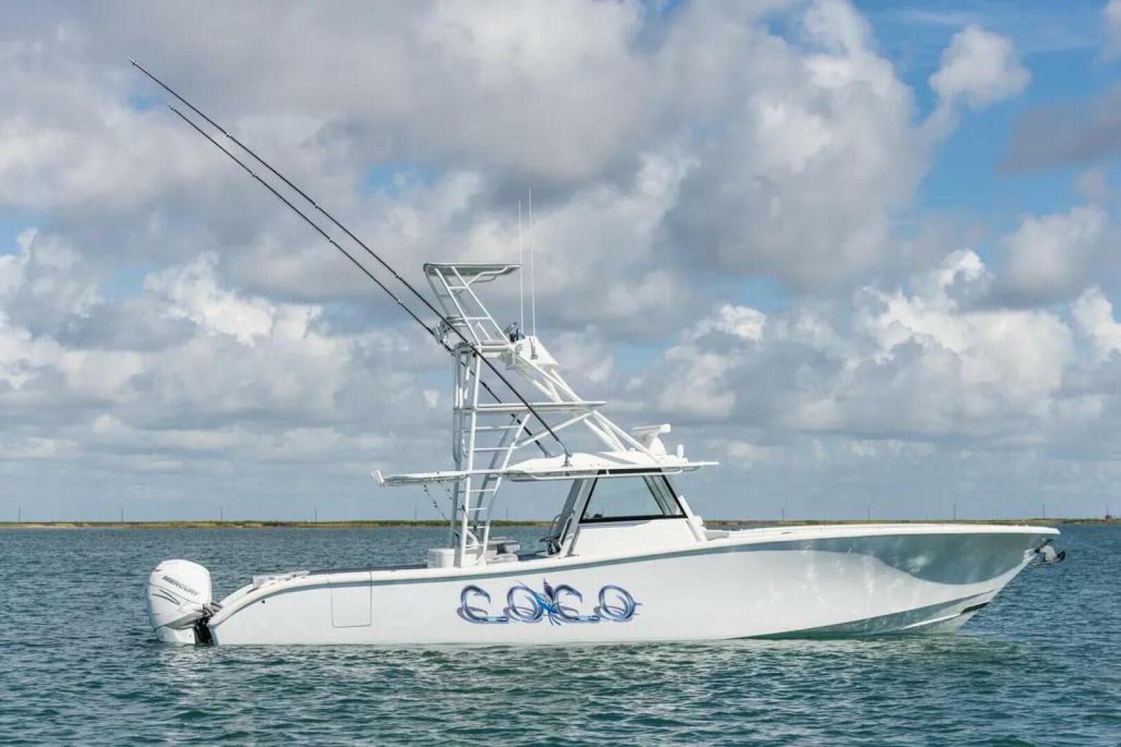 2019 Yellowfin 42 Center Console — photo 1