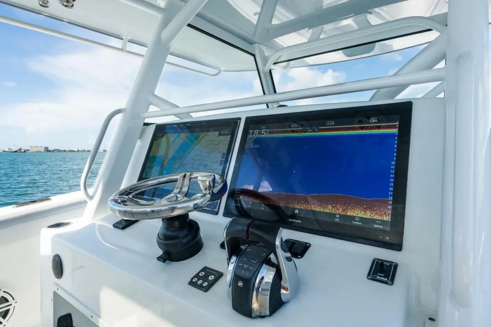 2019 Yellowfin 42 Center Console — photo 7