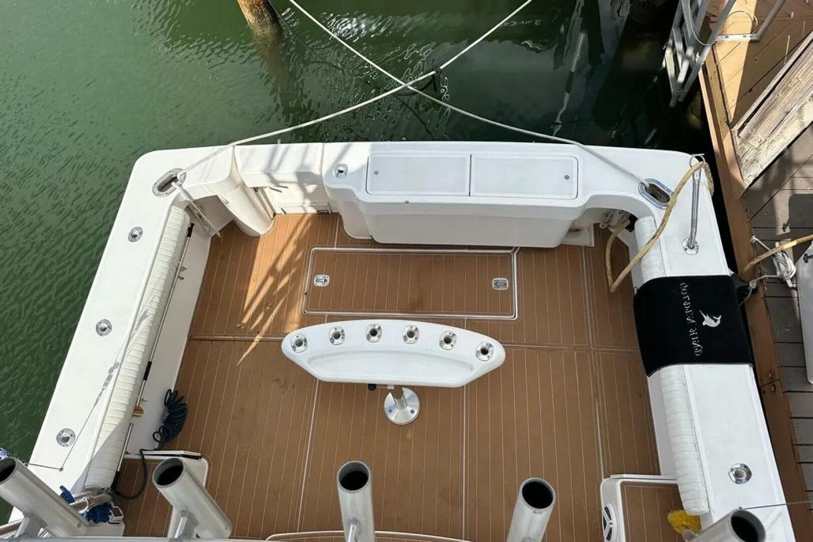 2002 Luhrs Express 36 — photo 11