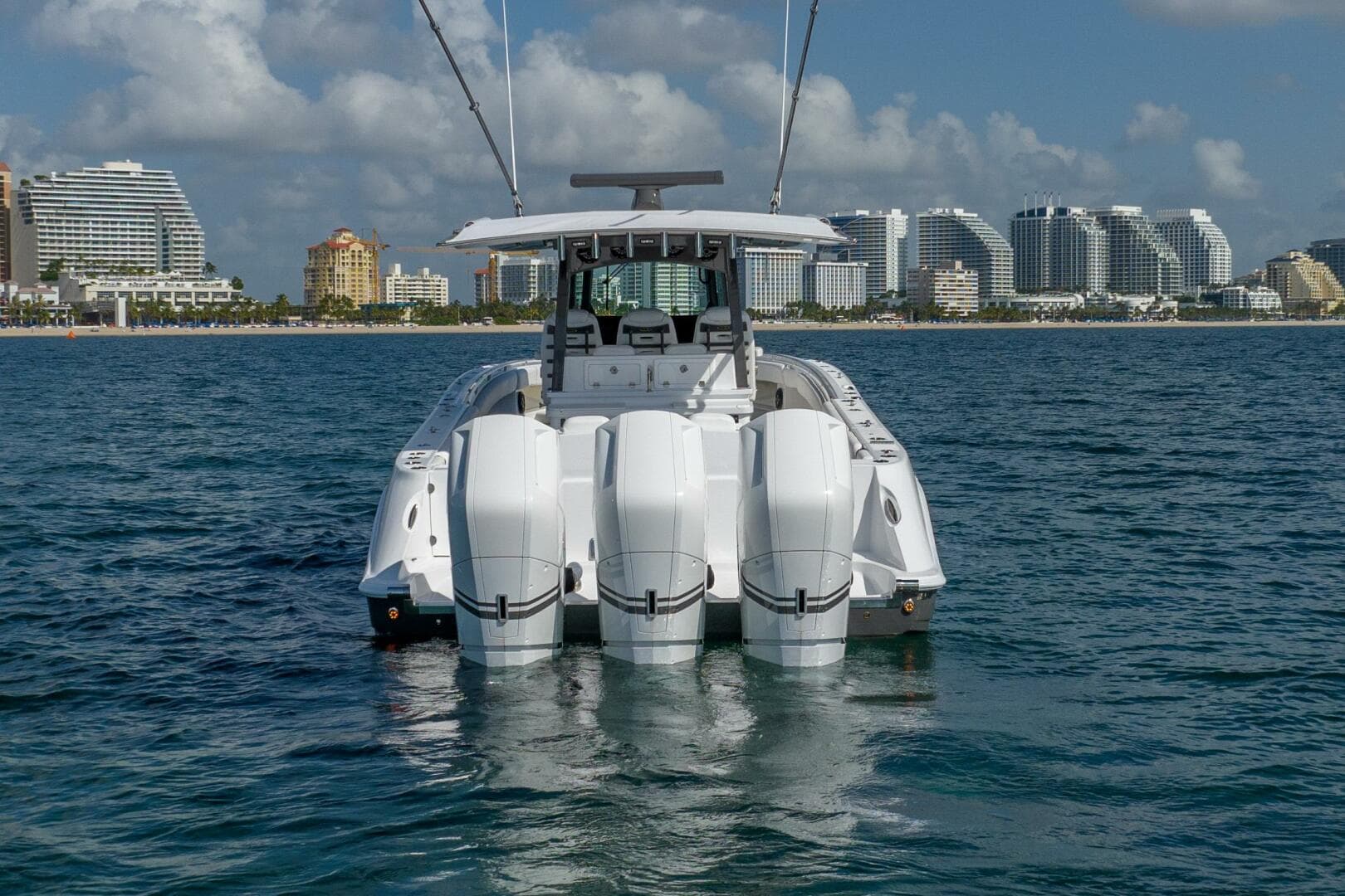 2024 Hcb Lujo — photo 16