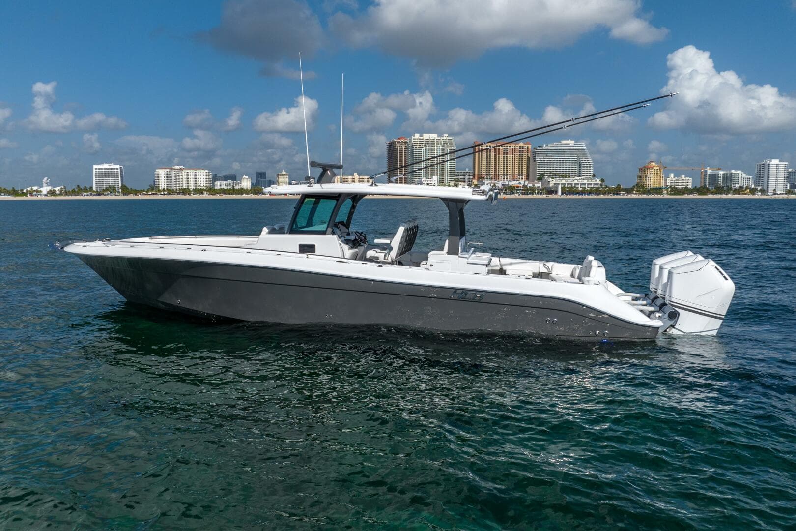 2024 Hcb Lujo — photo 17