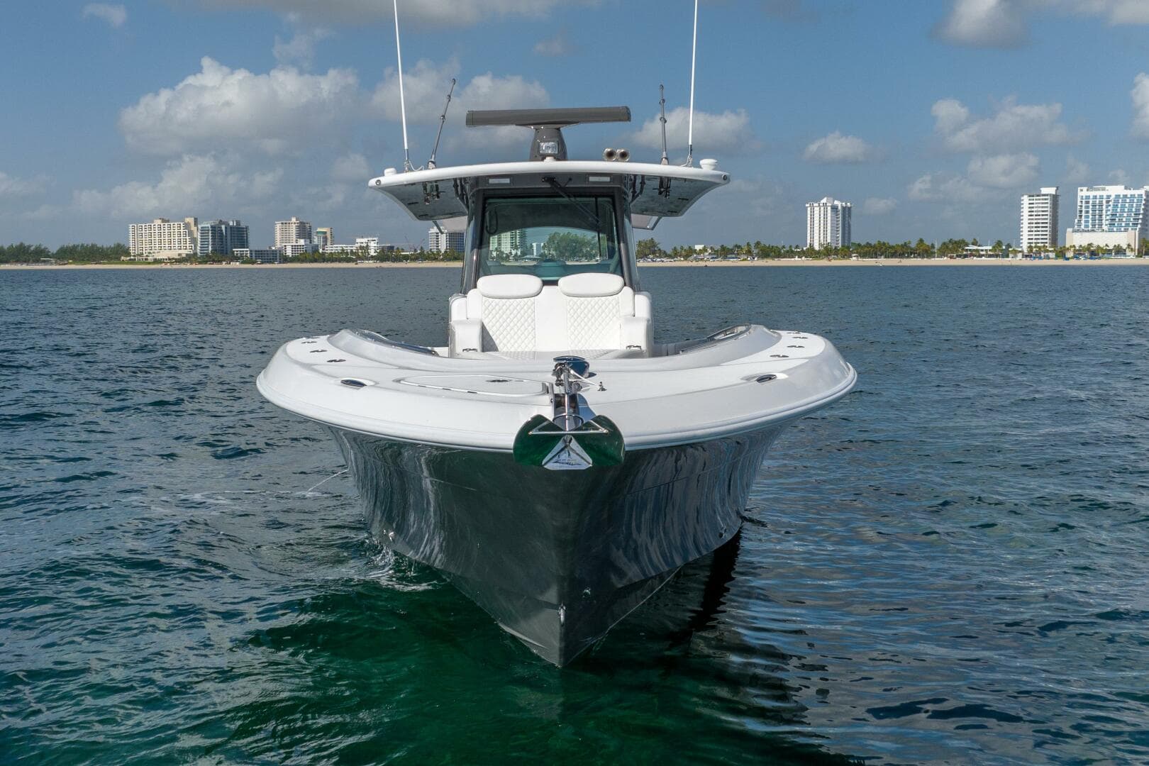 2024 Hcb Lujo — photo 2