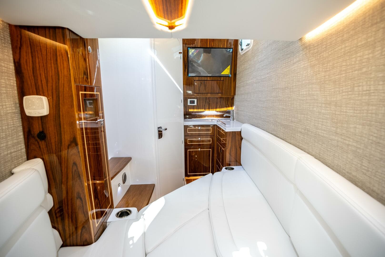 2024 Hcb Lujo — photo 54