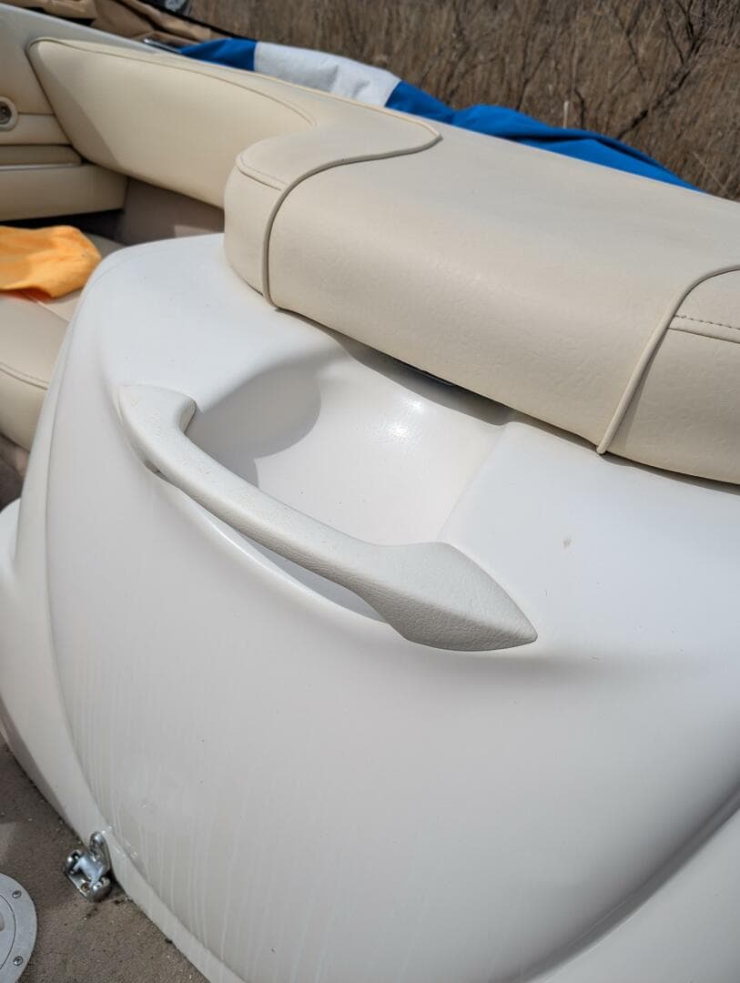 2000 Sea Ray 210 Signature — photo 21