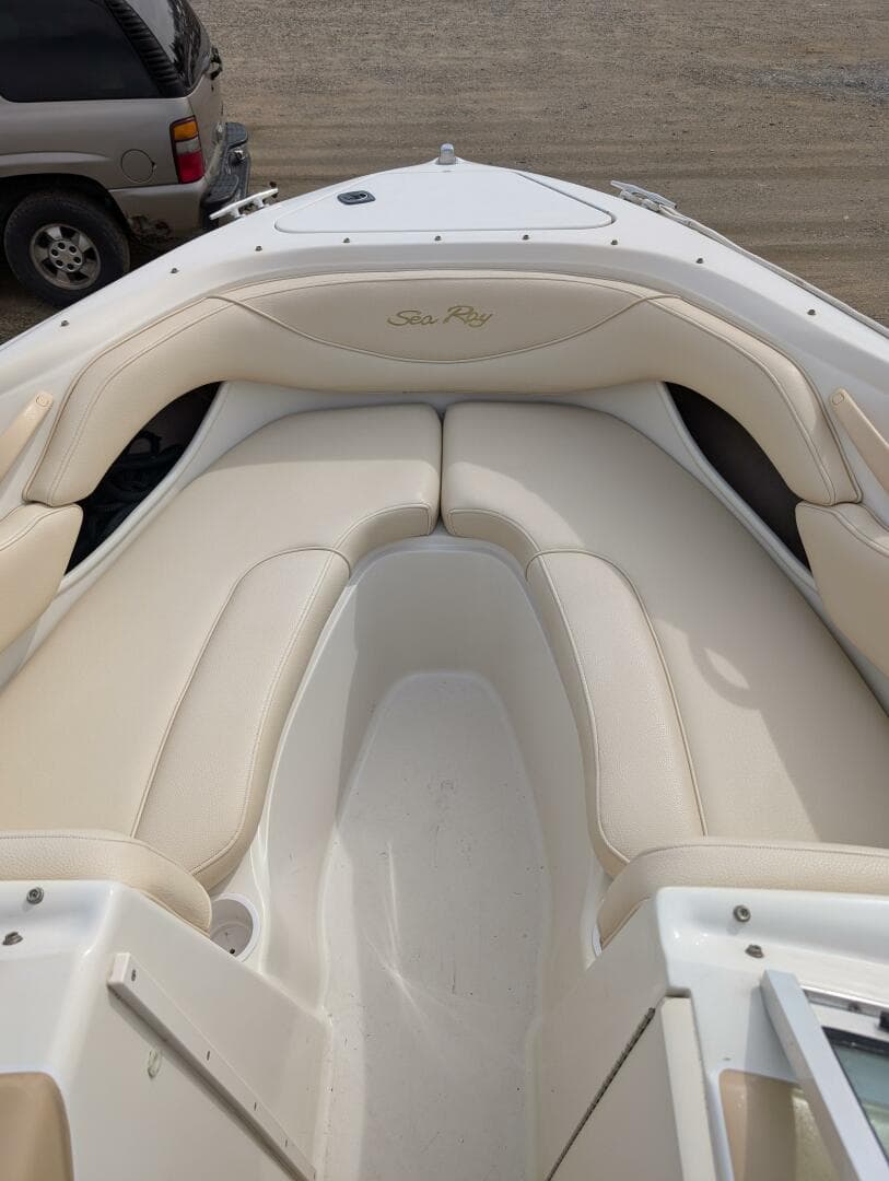 2000 Sea Ray 210 Signature — photo 18