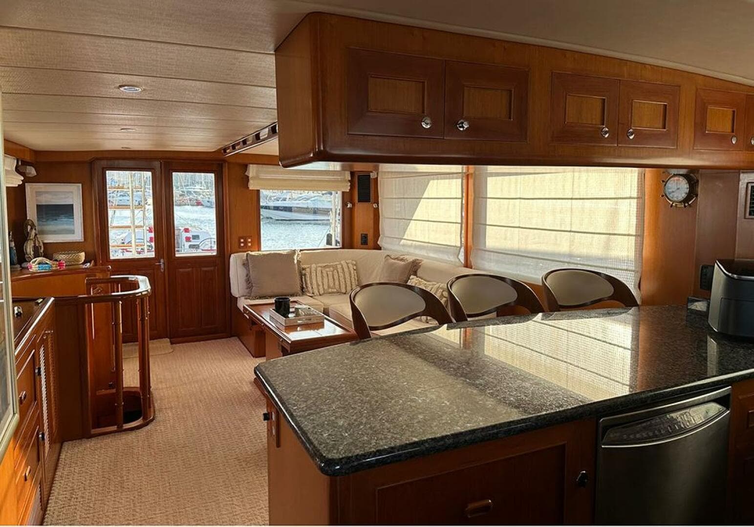 2006 Grand Alaskan 65 Flush Deck — photo 16
