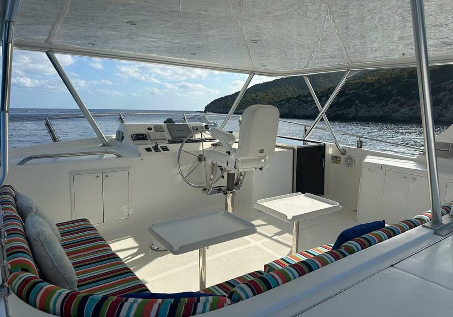 2006 Grand Alaskan 65 Flush Deck — photo 26