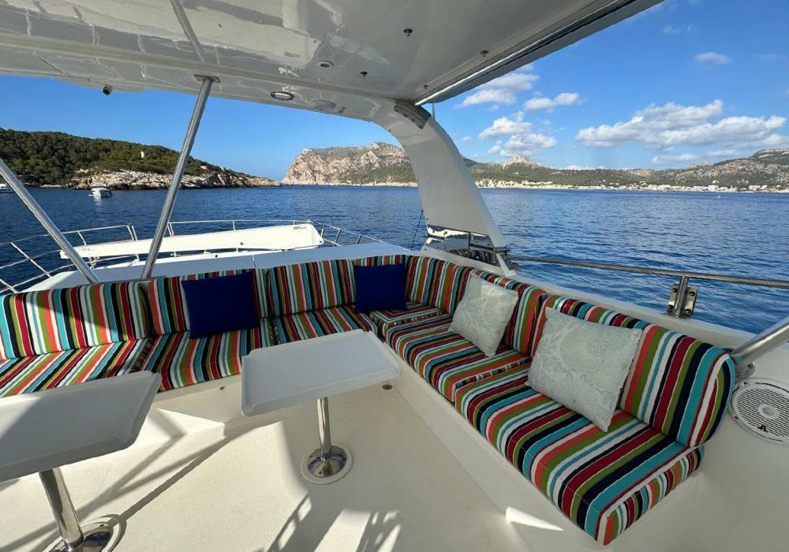 2006 Grand Alaskan 65 Flush Deck — photo 24