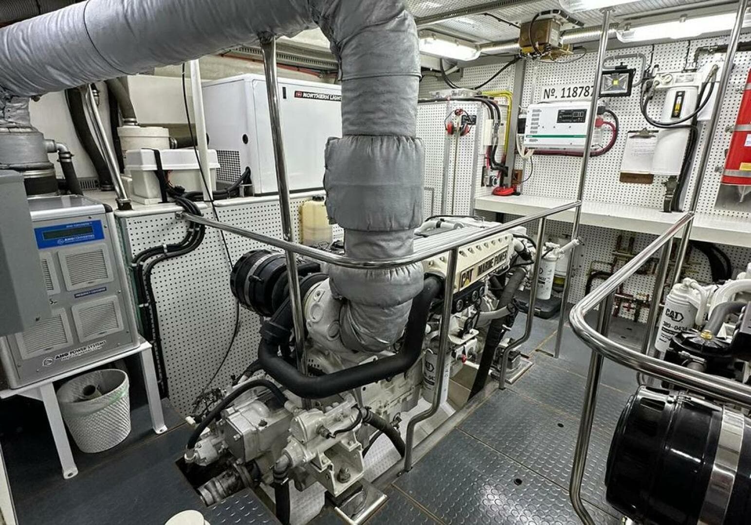 2006 Grand Alaskan 65 Flush Deck — photo 22