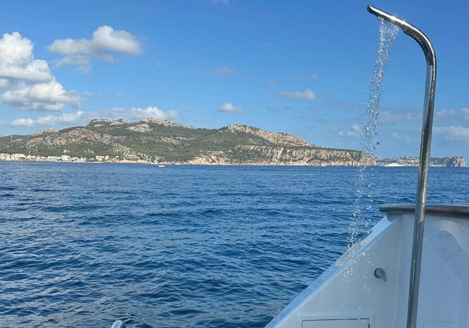 2006 Grand Alaskan 65 Flush Deck — photo 32