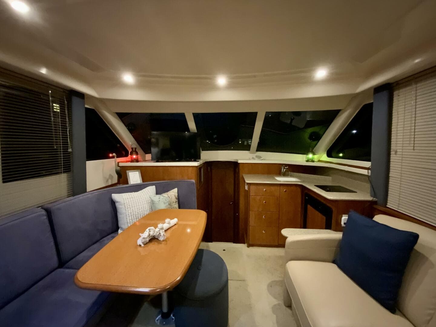 2007 Silverton 33 Convertible — photo 28