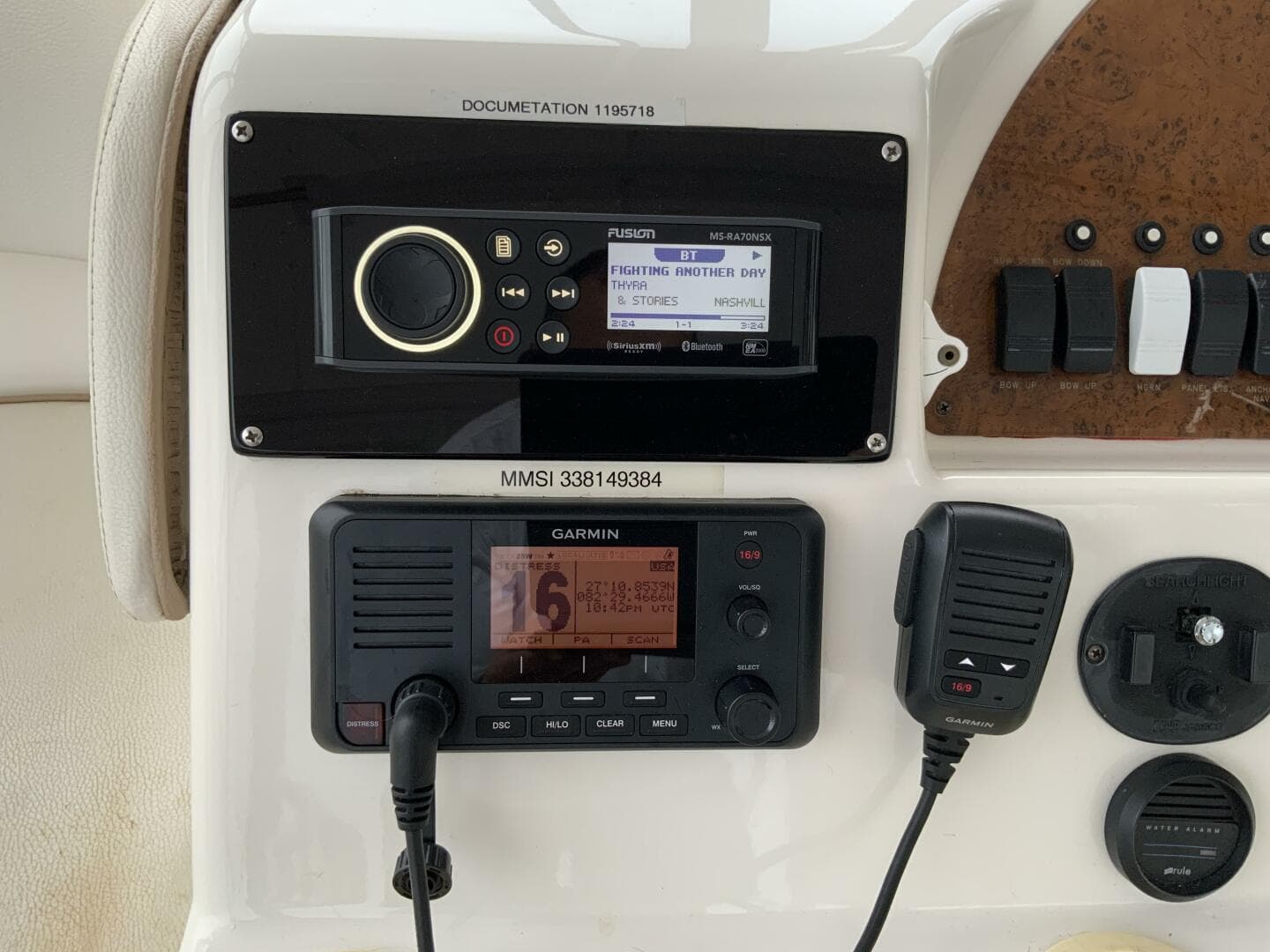 2007 Silverton 33 Convertible — photo 18