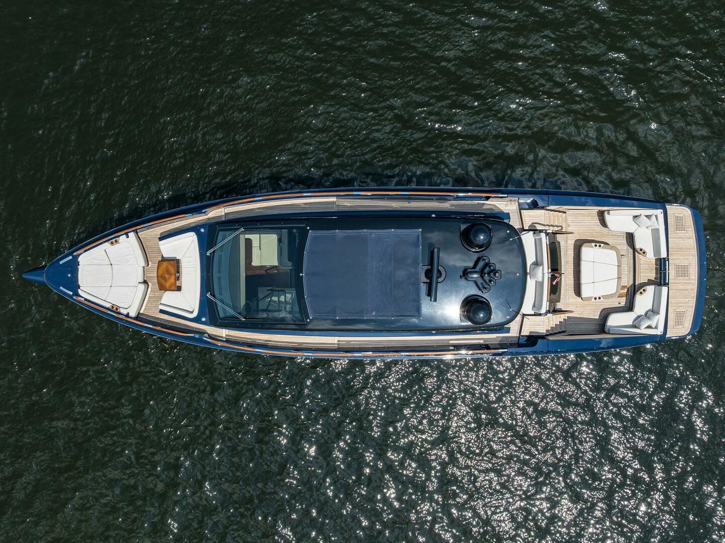 2023 Lazzara Yachts Lsx 67 — photo 2