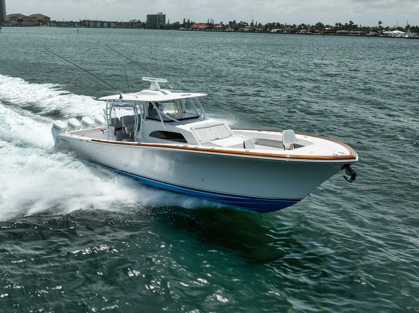 2024 Front Runner 47 CC — photo 3