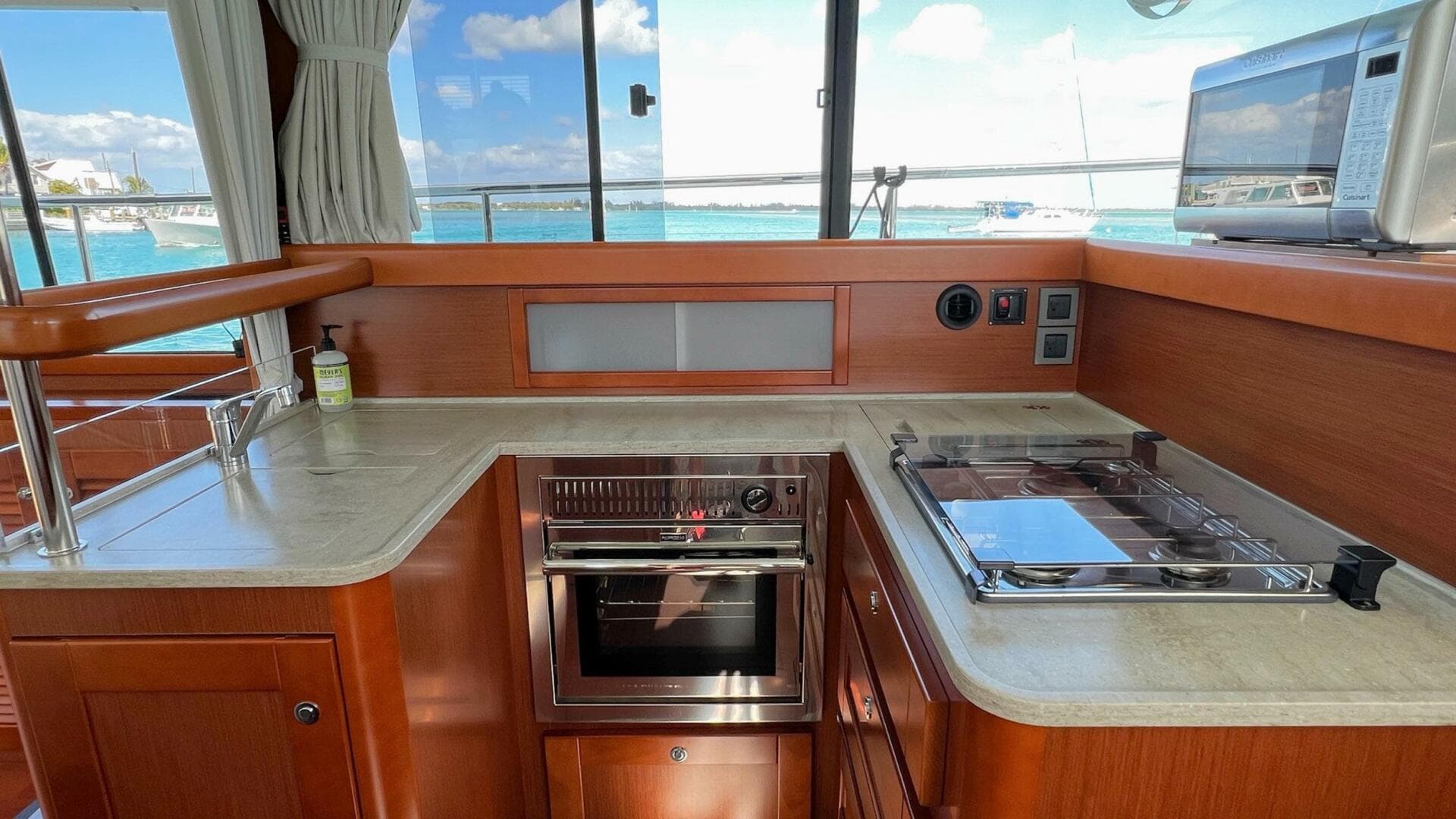 2020 Beneteau Swift Trawler 44 — photo 46