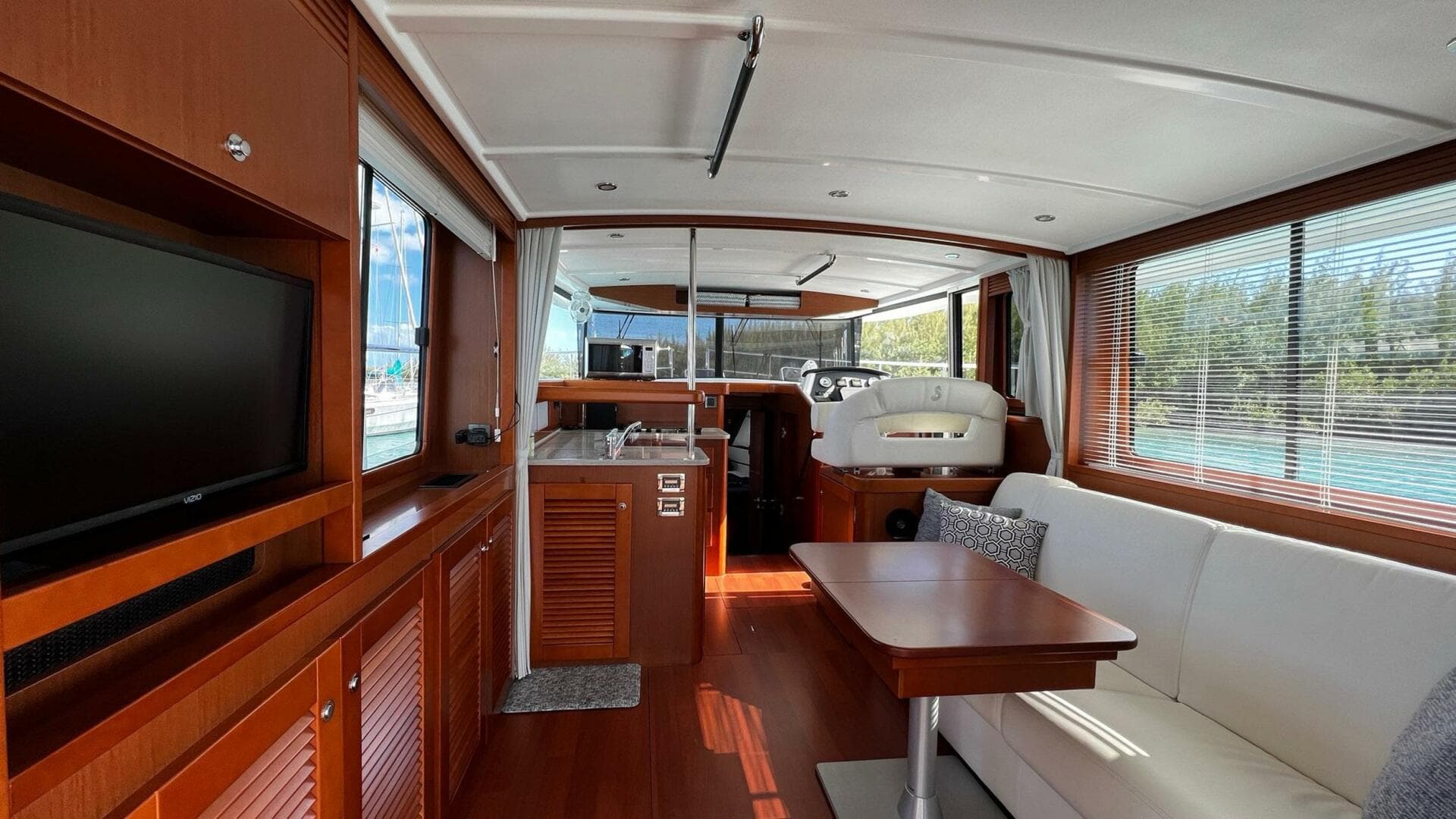 2020 Beneteau Swift Trawler 44 — photo 40