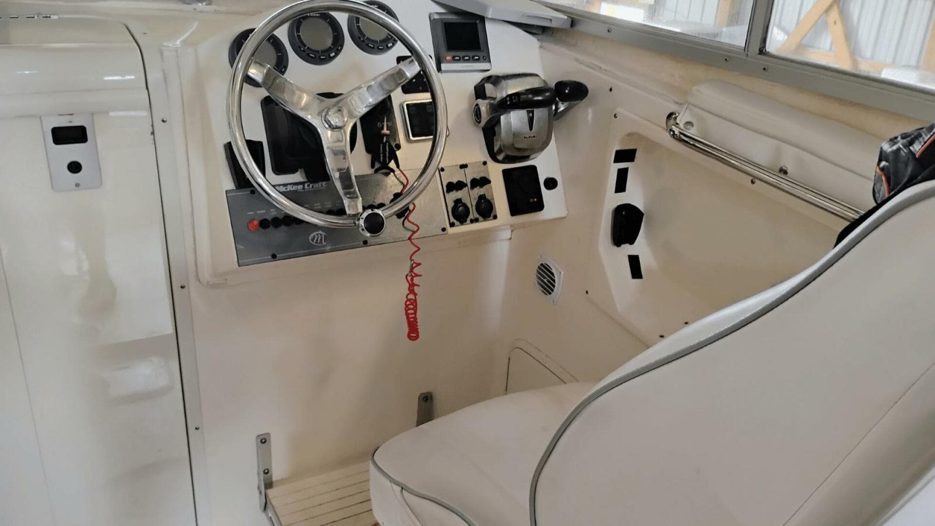2009 Mckee Craft Pilothouse 28 — photo 17