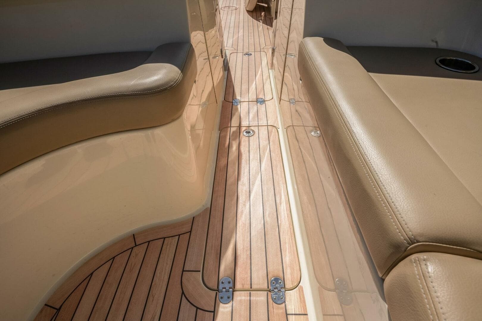 2013 Chris-Craft Launch 32 — photo 21