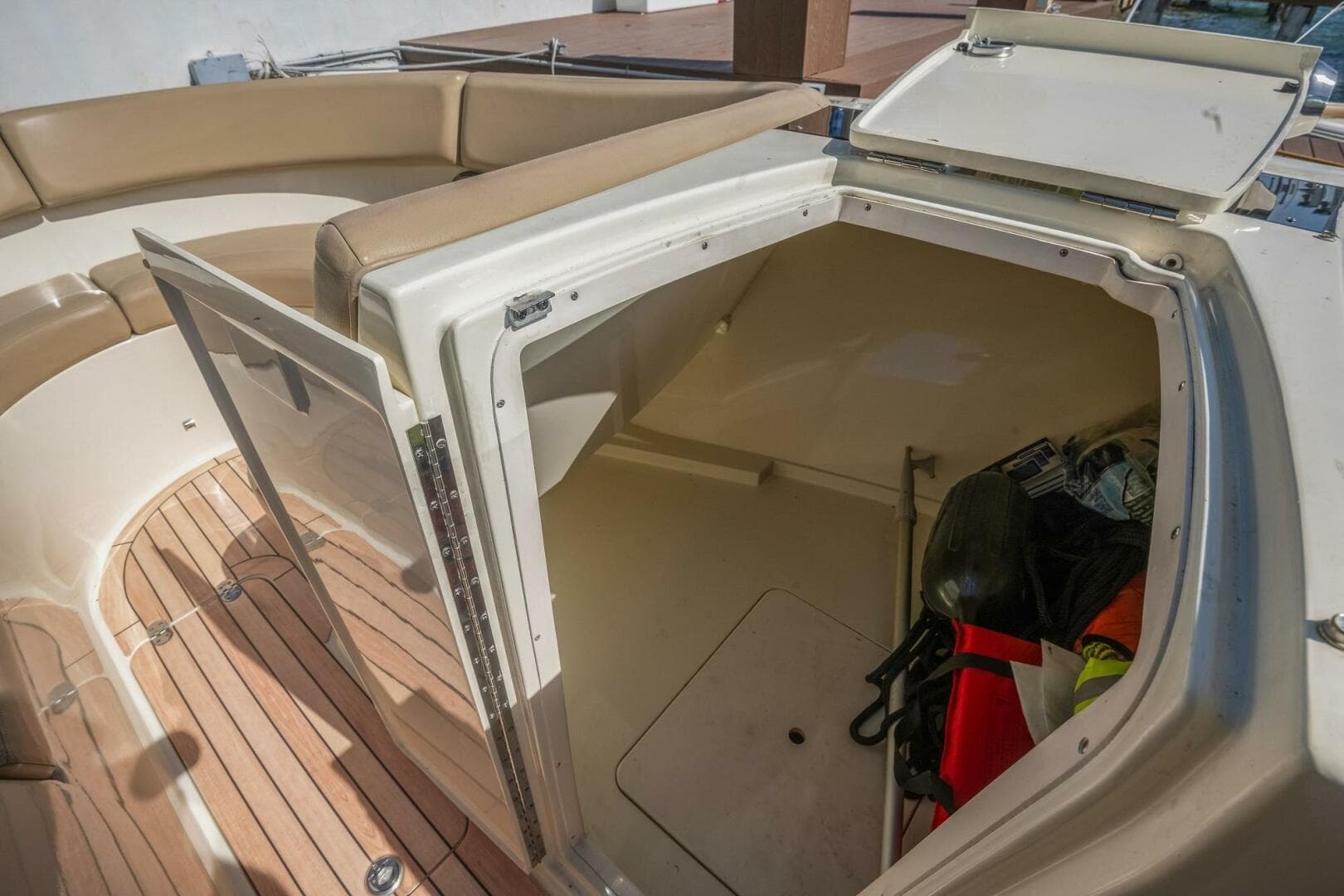 2013 Chris-Craft Launch 32 — photo 24