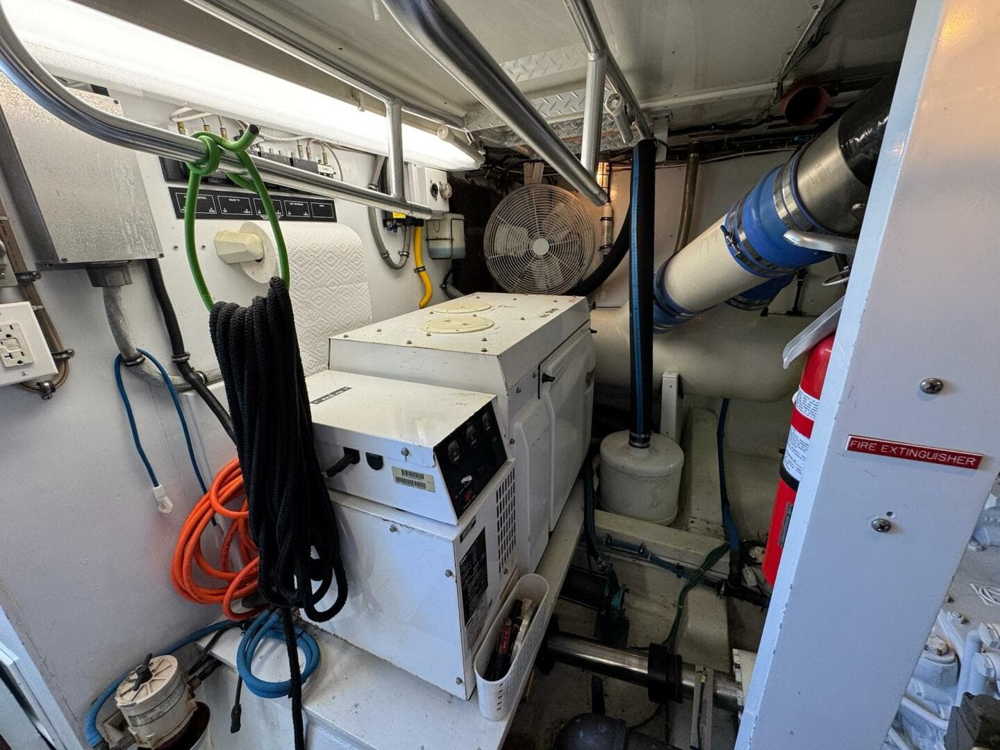 1985 Hatteras Enclosed Bridge — photo 51