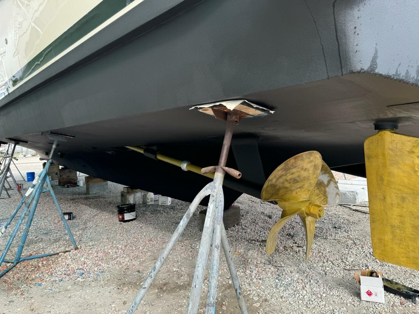 1985 Hatteras Enclosed Bridge — photo 38