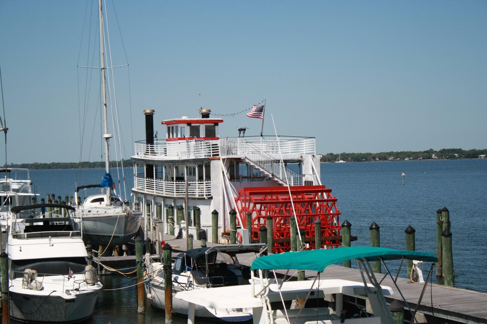 1984 Custom Vinette 99 Paddle Wheel — photo 12